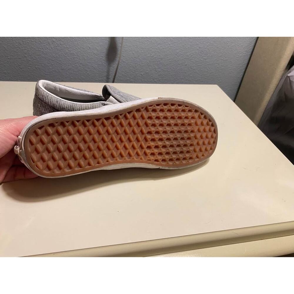 VANS - Picture 3 of 3